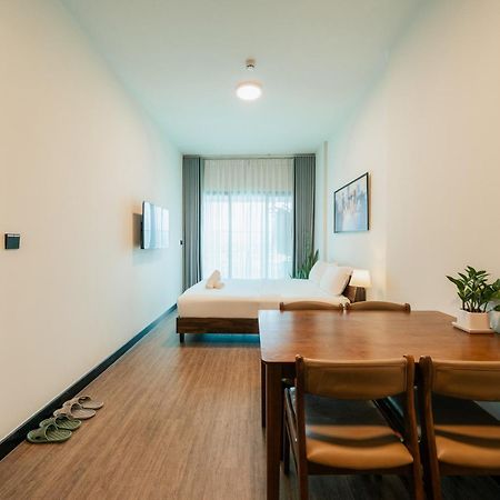 Tropical House - New Apartment At Delasol Хошимін Екстер'єр фото